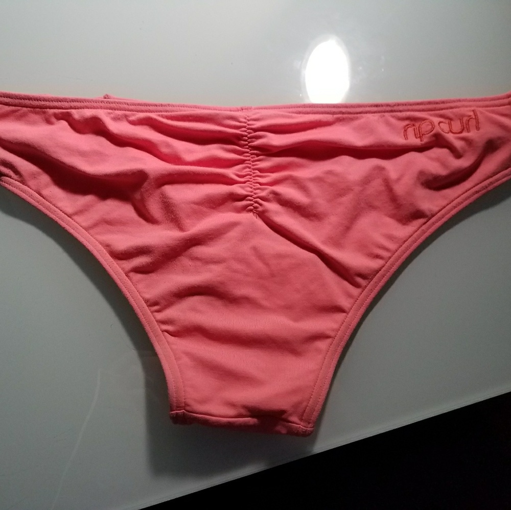 bikini bottoms, size Medium